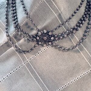Elegant Silver Floral Necklace